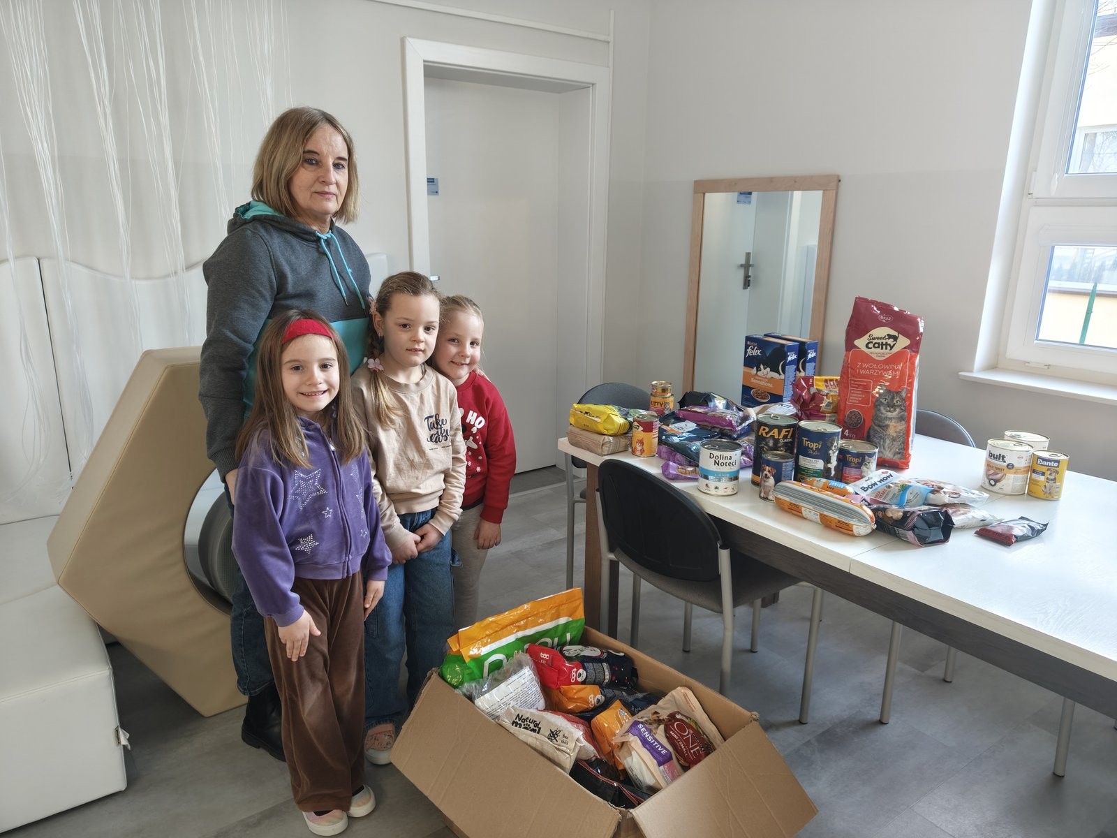 Zbiórka karmy dla zwierzaków